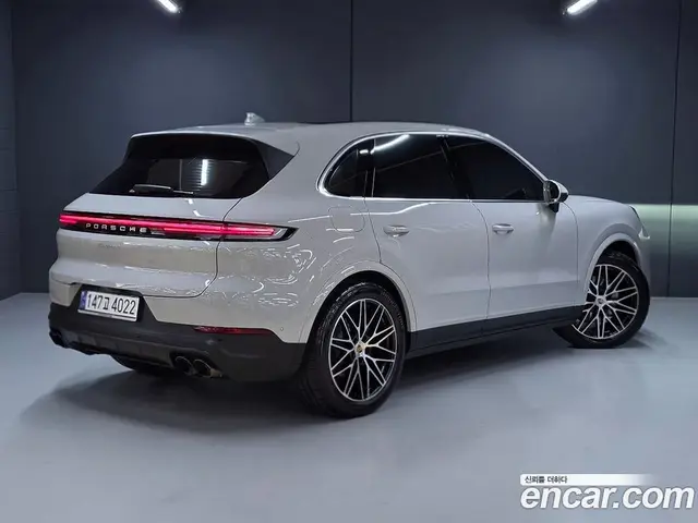 Porsche Cayenne 2024 3.0 автомат (гидро), миниатюра 2