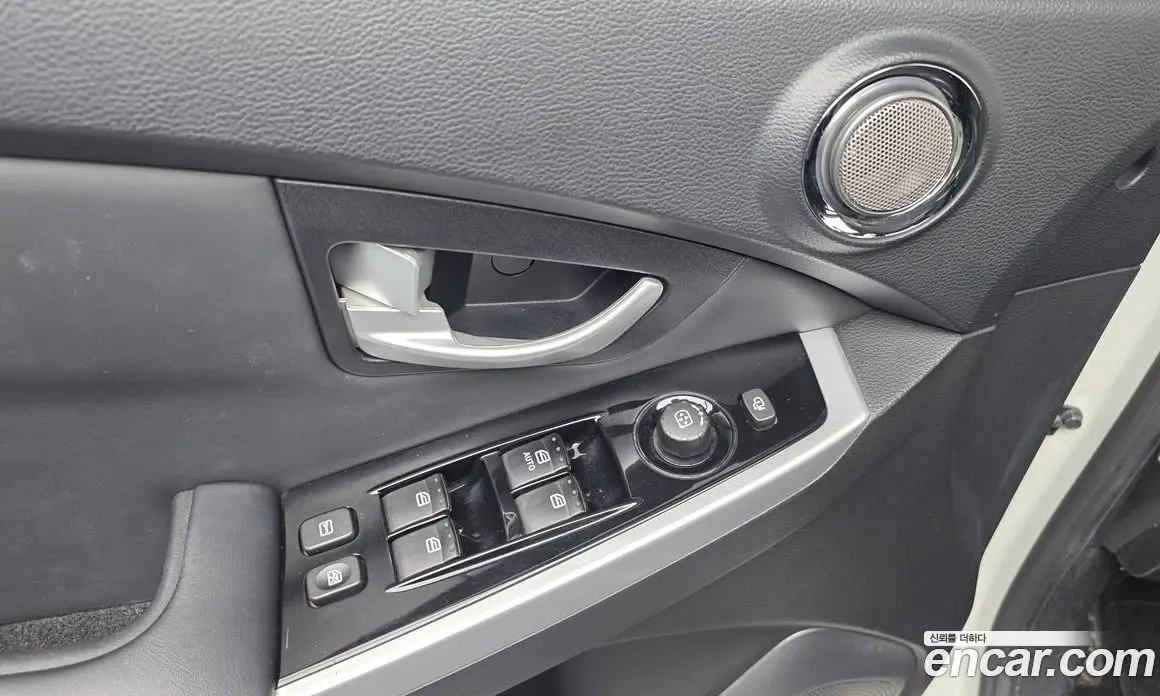 SsangYong Korando 2016 2.2 автомат (гидро), фото 28