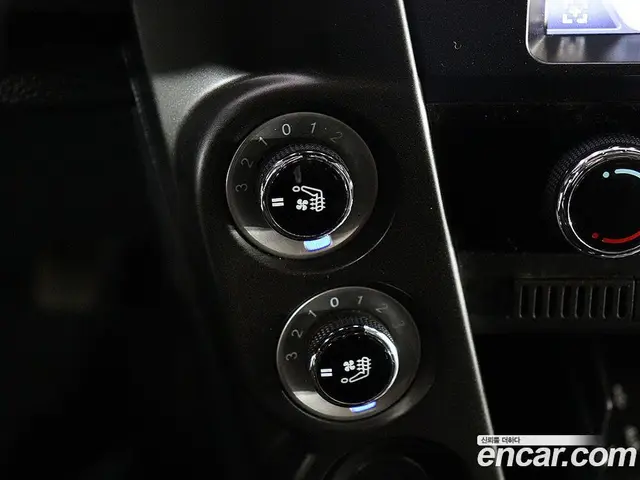 SsangYong Korando 2017 2.2 автомат (гидро), миниатюра 5