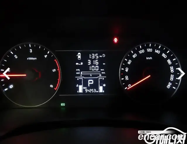 SsangYong Rexton 2019 2.2 автомат (гидро), миниатюра 9