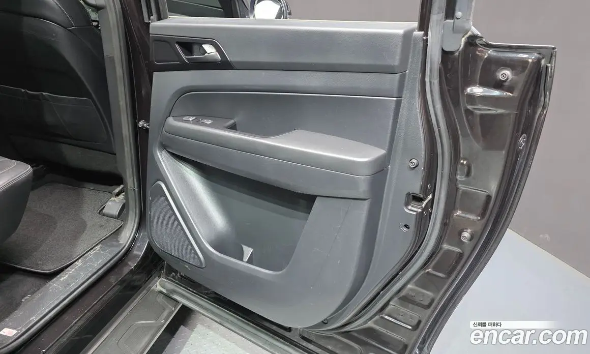 SsangYong Rexton 2020 2.2 автомат (гидро), фото 15