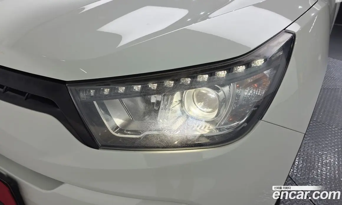 SsangYong TIBOLI 2015 1.6 автомат (гидро), фото 8