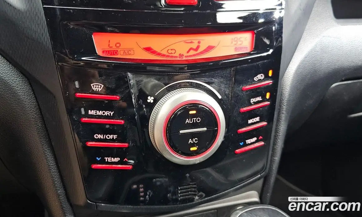 SsangYong TIBOLI 2016 1.6 автомат (гидро), фото 15
