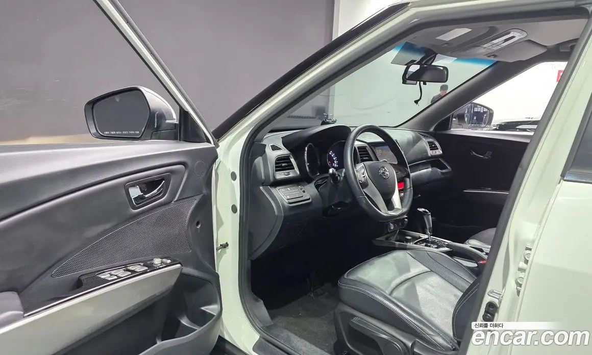 SsangYong TIBOLI 2016 1.6 автомат (гидро), фото 10