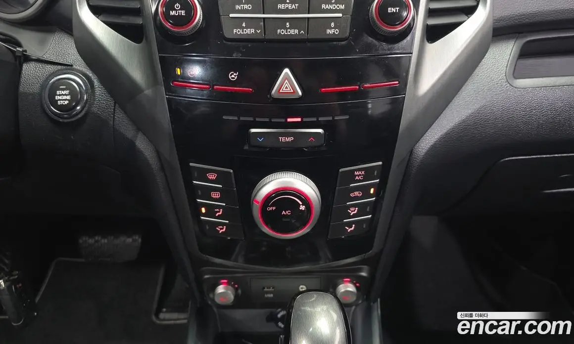 SsangYong TIBOLI 2017 1.6 автомат (гидро), фото 21
