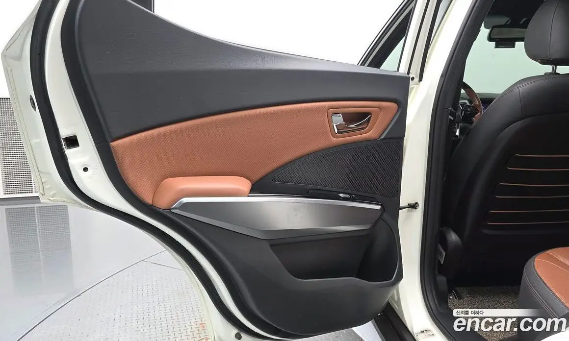 SsangYong TIBOLI 2018 1.6 автомат (гидро), фото 14