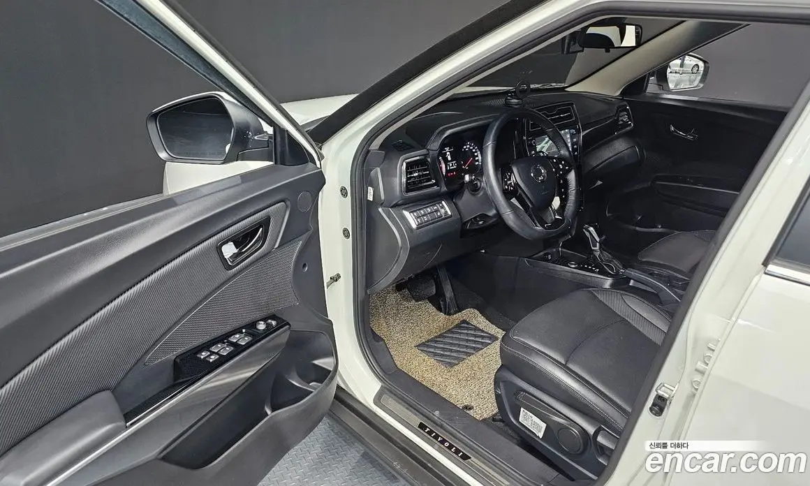 SsangYong TIBOLI 2020 1.5 автомат (гидро), фото 13