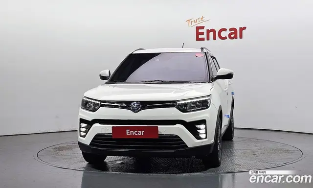 SsangYong TIBOLI 2022 1.5 автомат (гидро), миниатюра 3