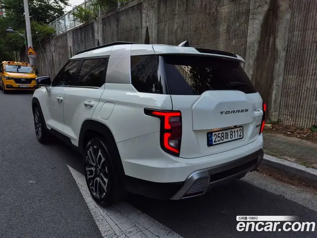 SsangYong Torres 2023 1.5 автомат (гидро), миниатюра 5