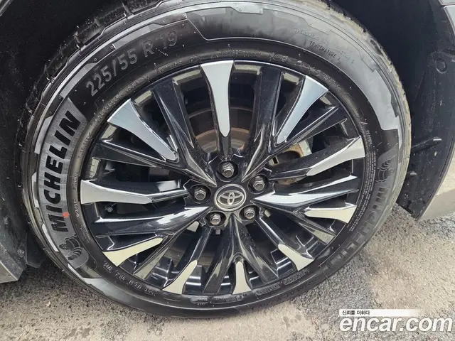 Toyota Alphard 2024 2.5 автомат (гидро), миниатюра 5 Toyota Alphard 2024 2.5 автомат (гидро), миниатюра 5