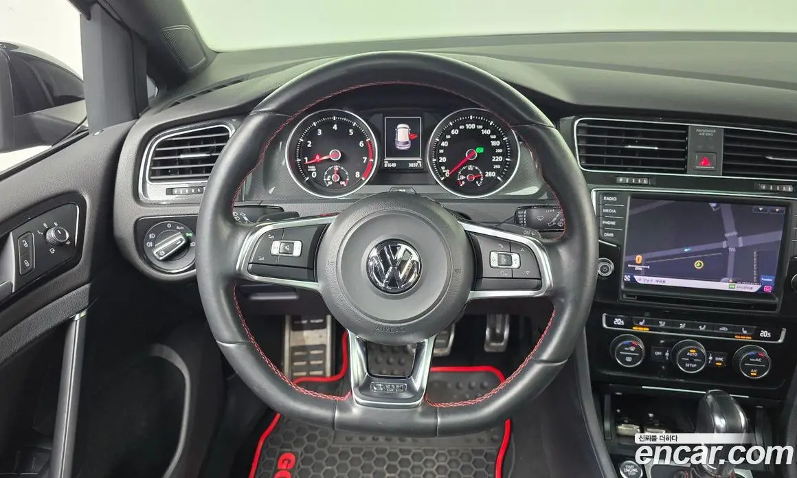 Volkswagen Golf 2014 2.0 автомат (гидро), фото 14