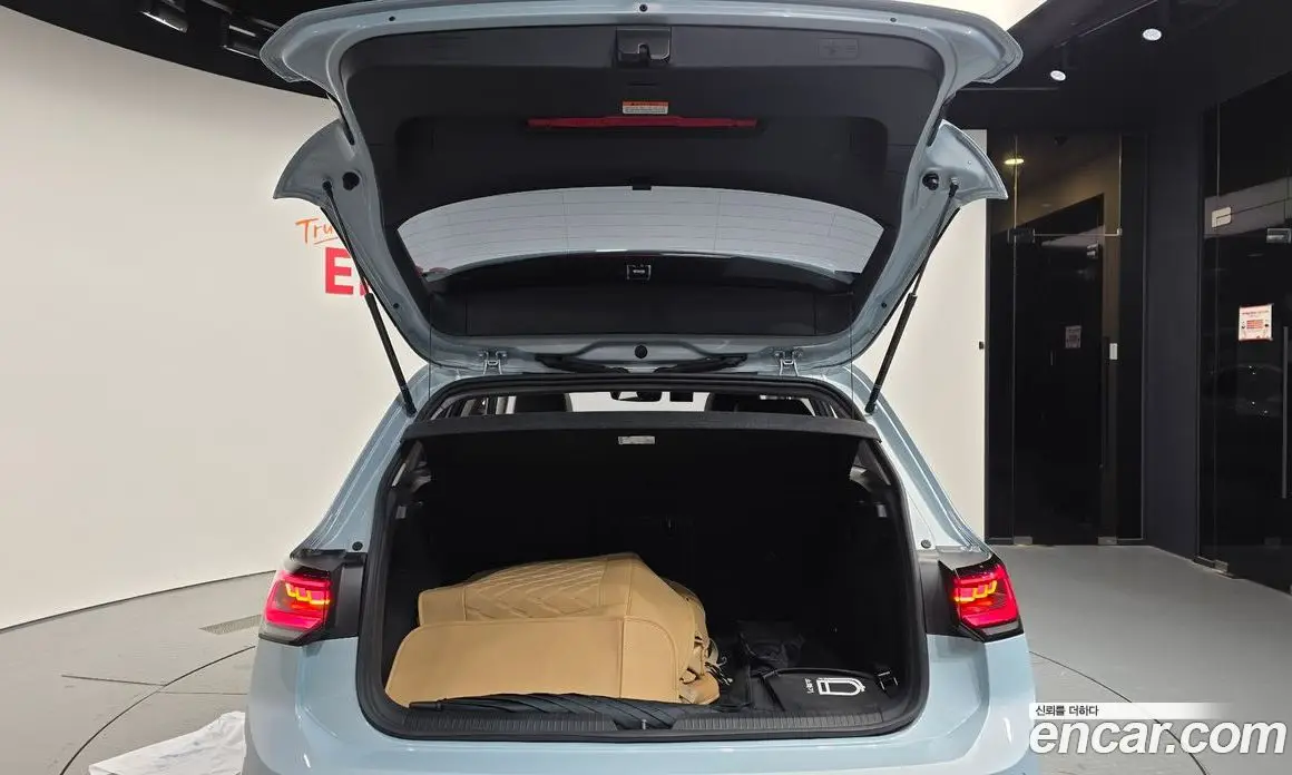 Volkswagen Golf 2025 2.0 автомат (гидро), фото 26