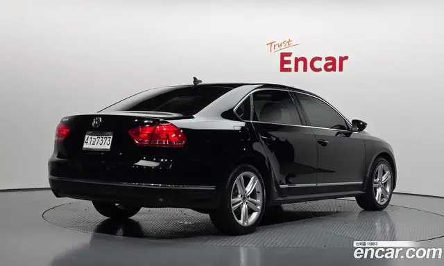 Volkswagen Passat 2015 2.0 автомат (гидро), миниатюра 2