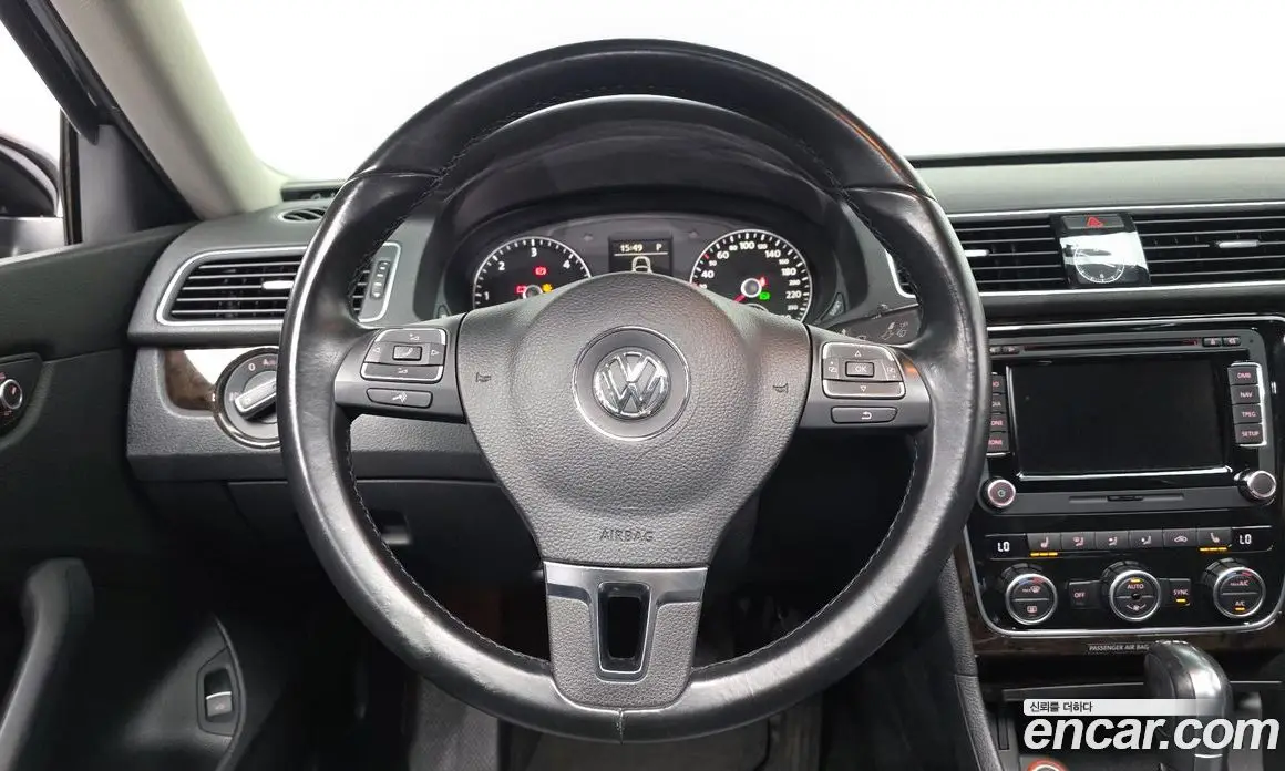 Volkswagen Passat 2015 2.0 автомат (гидро), фото 13