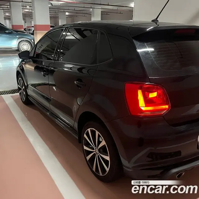 Volkswagen Polo 2016 1.4 автомат (гидро), миниатюра 2