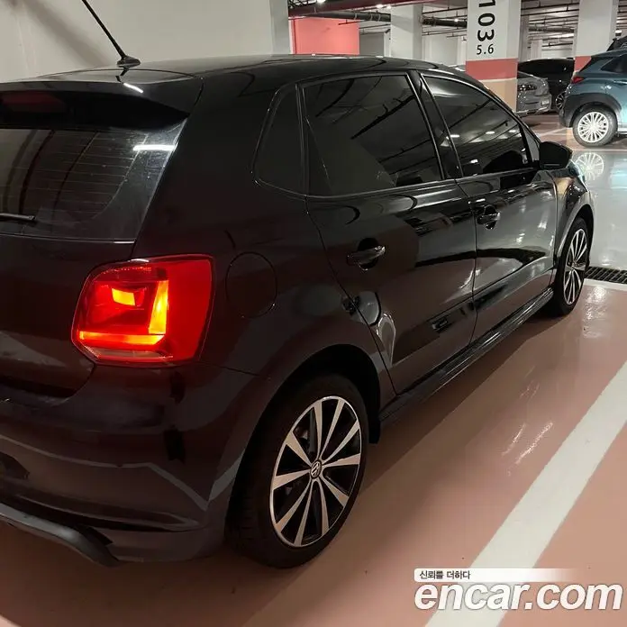 Volkswagen Polo 2016 1.4 автомат (гидро), фото 13