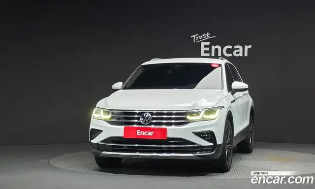 Volkswagen Tiguan 2022 2.0 автомат (гидро), миниатюра 3