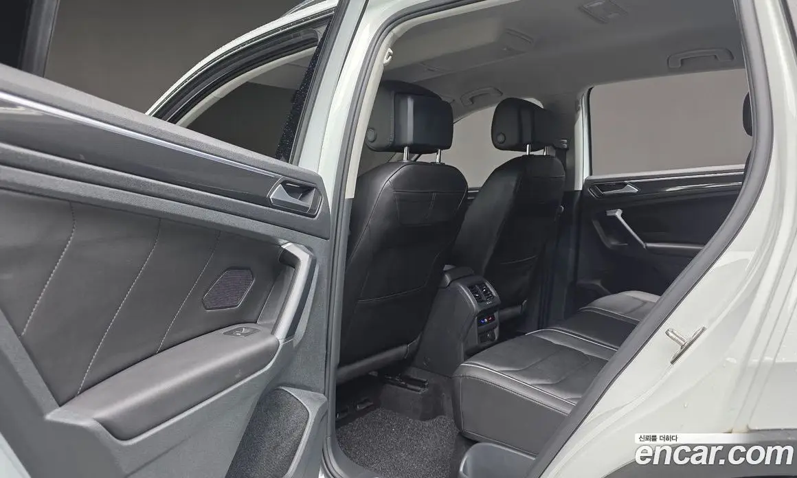 Volkswagen Tiguan 2022 2.0 автомат (гидро), фото 27
