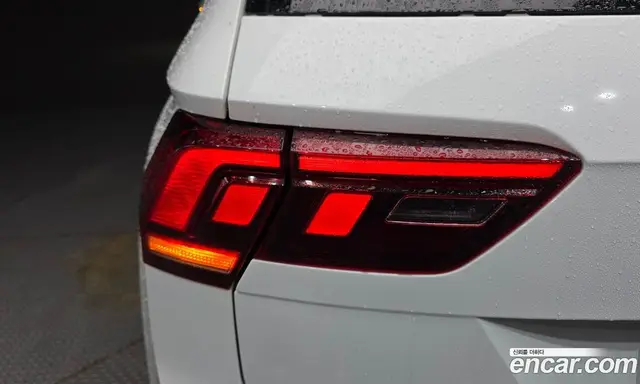 Volkswagen Tiguan 2022 2.0 автомат (гидро), миниатюра 9