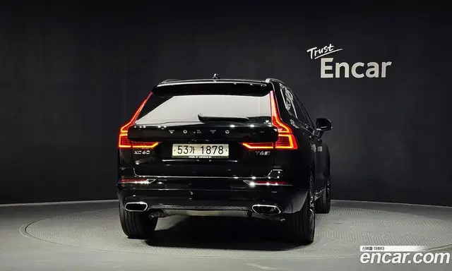 Volvo XC60 2018 2.0 автомат (гидро), миниатюра 3