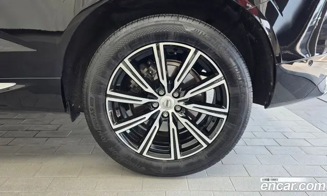 Volvo XC60 2018 2.0 автомат (гидро), миниатюра 6