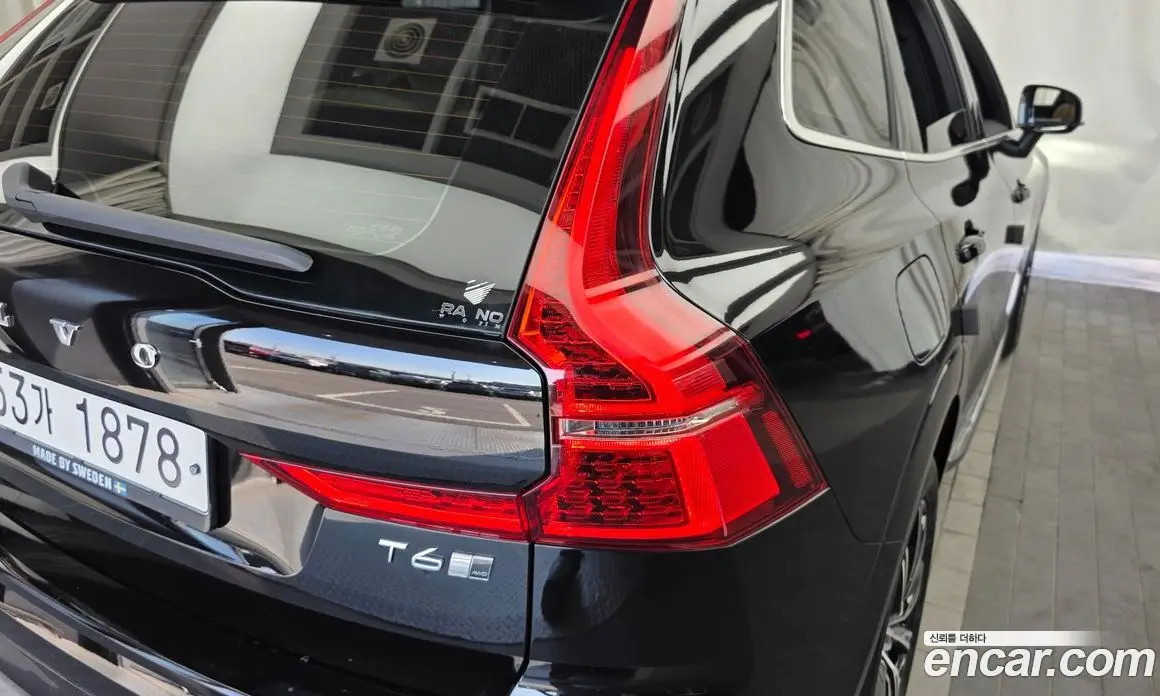 Volvo XC60 2018 2.0 автомат (гидро), фото 8
