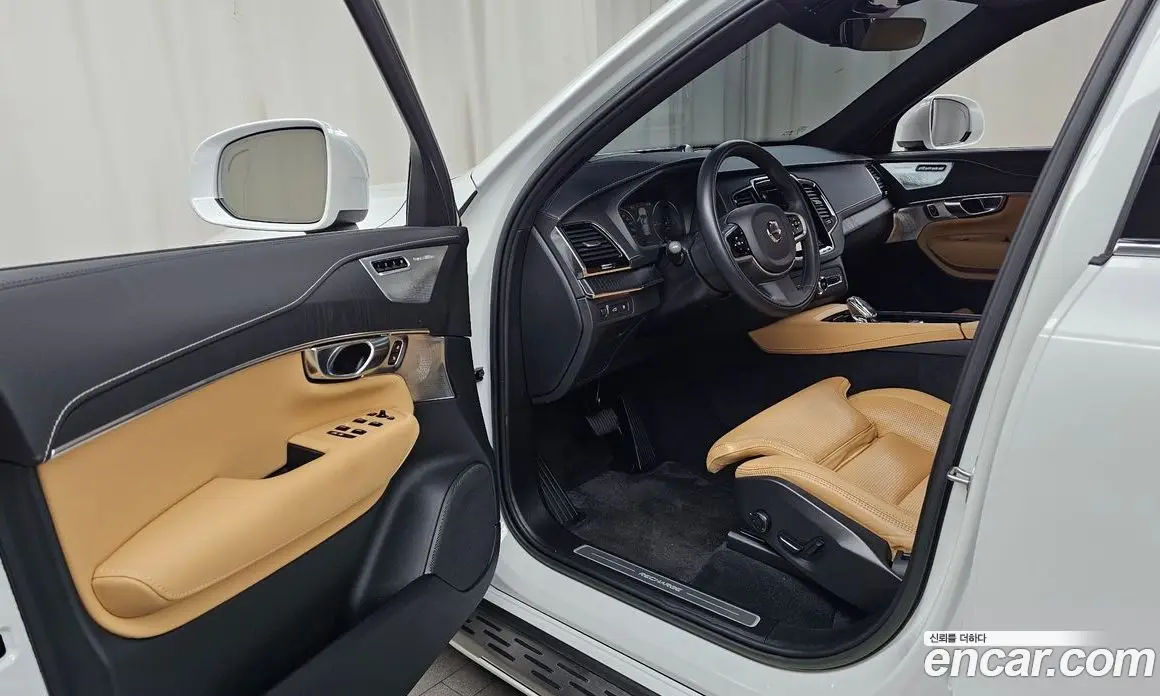 Volvo XC90 2022 2.0 автомат (гидро), фото 13