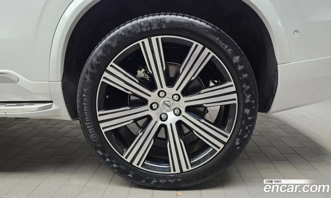 Volvo XC90 2022 2.0 автомат (гидро), фото 7