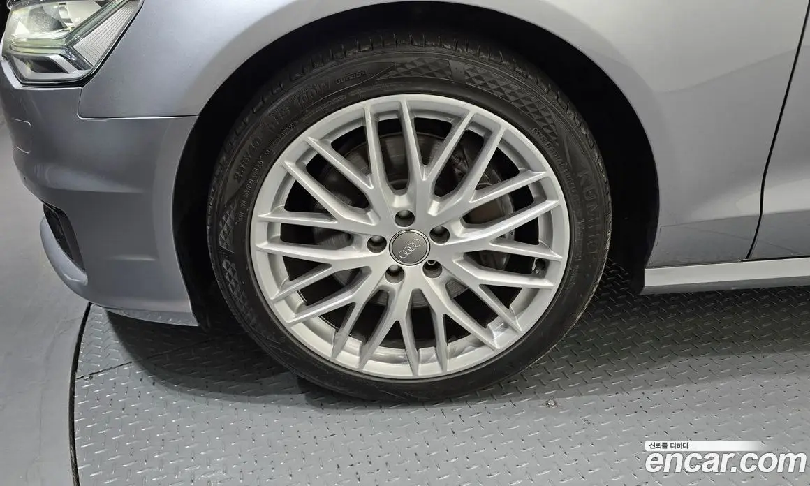 Audi A6 2015 3.0 автомат (гидро), фото 5
