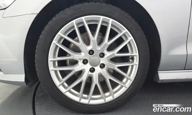 Audi A6 2018 2.0 автомат (гидро), миниатюра 5