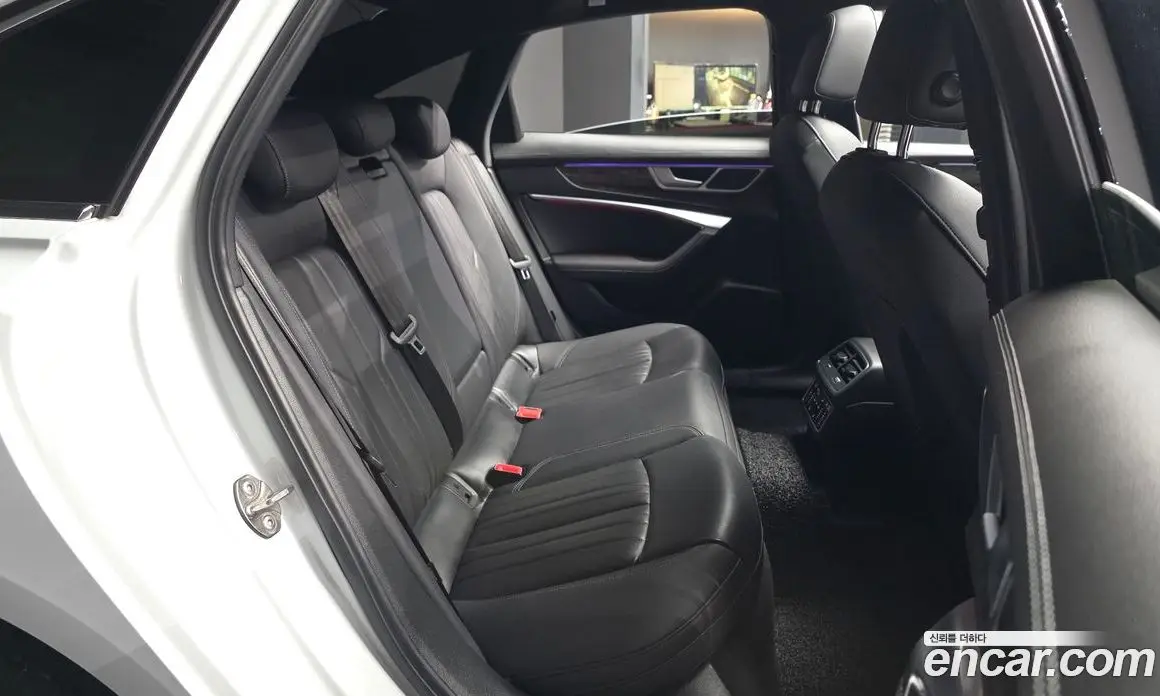 Audi A6 2021 3.0 автомат (гидро), фото 18