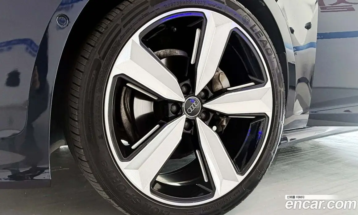 Audi A6 2022 2.0 автомат (гидро), фото 14