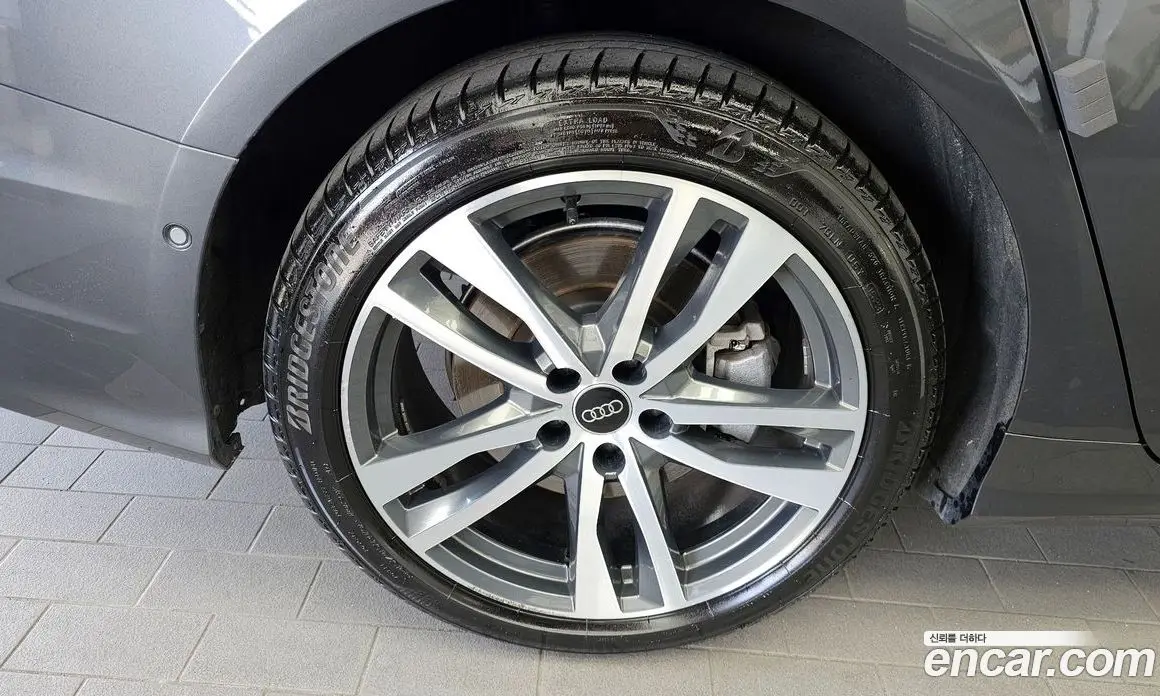 Audi A6 2023 2.0 автомат (гидро), фото 5
