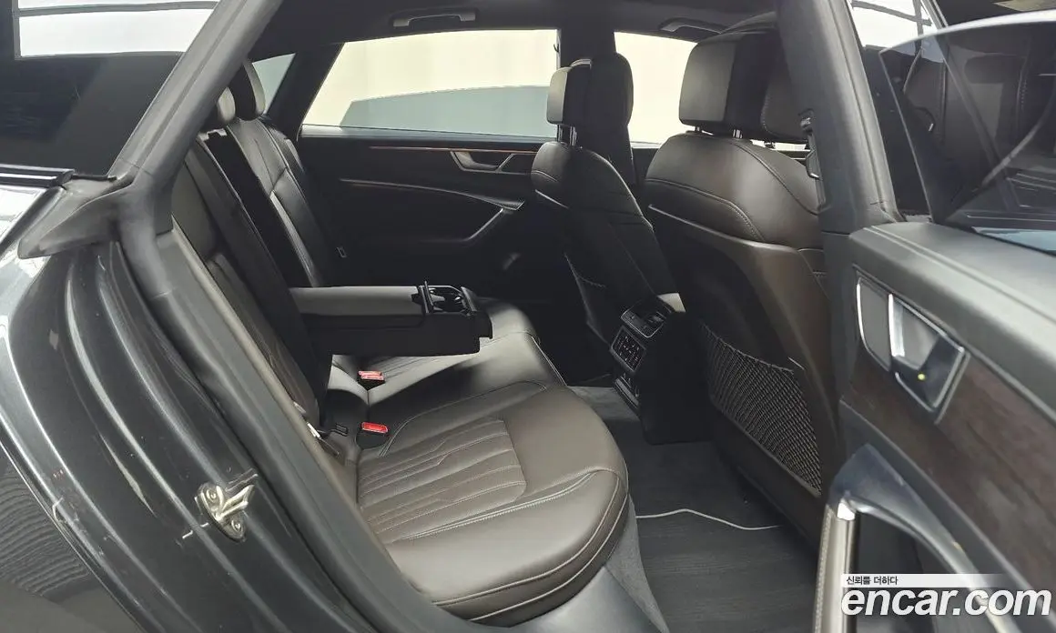 Audi A7 2022 3.0 автомат (гидро), фото 17