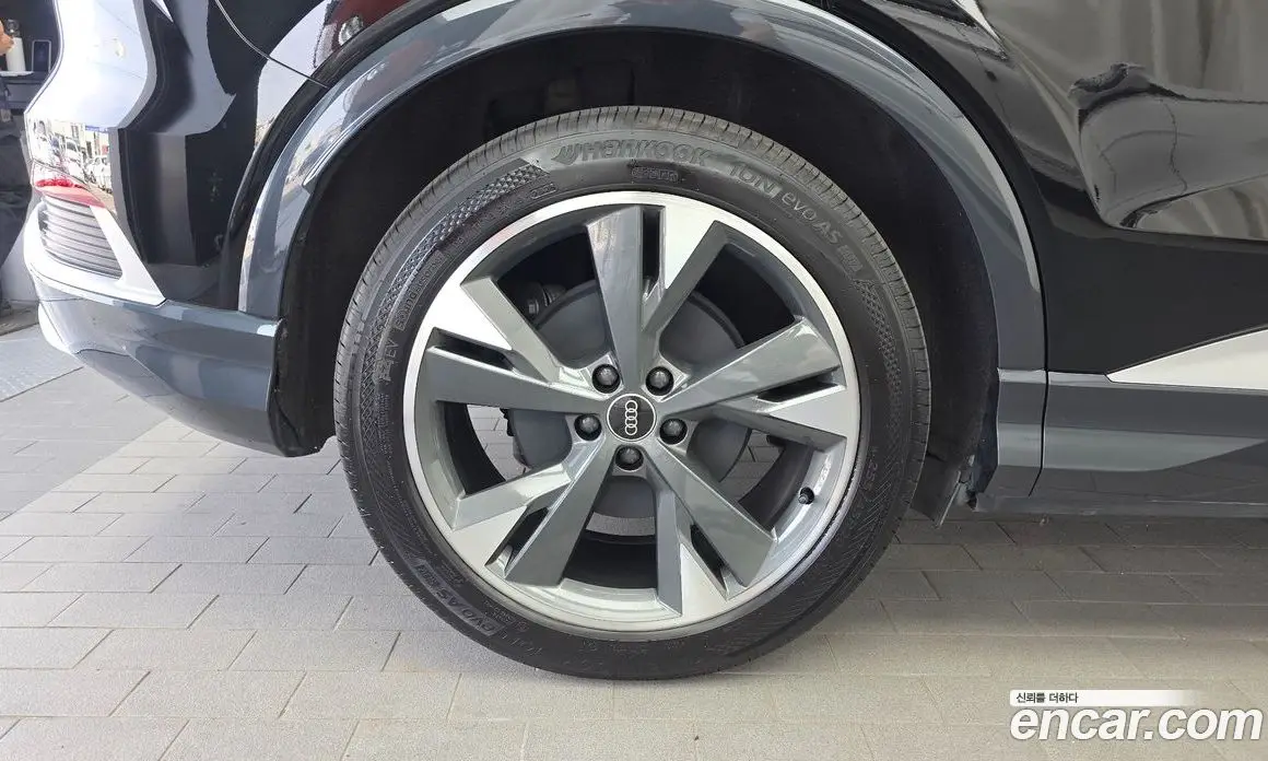 Audi Q4 e-tron 2022 0.2 автомат (гидро), фото 5