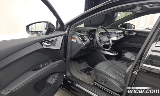 Audi Q4 e-tron 2022 0.2 автомат (гидро), миниатюра 10