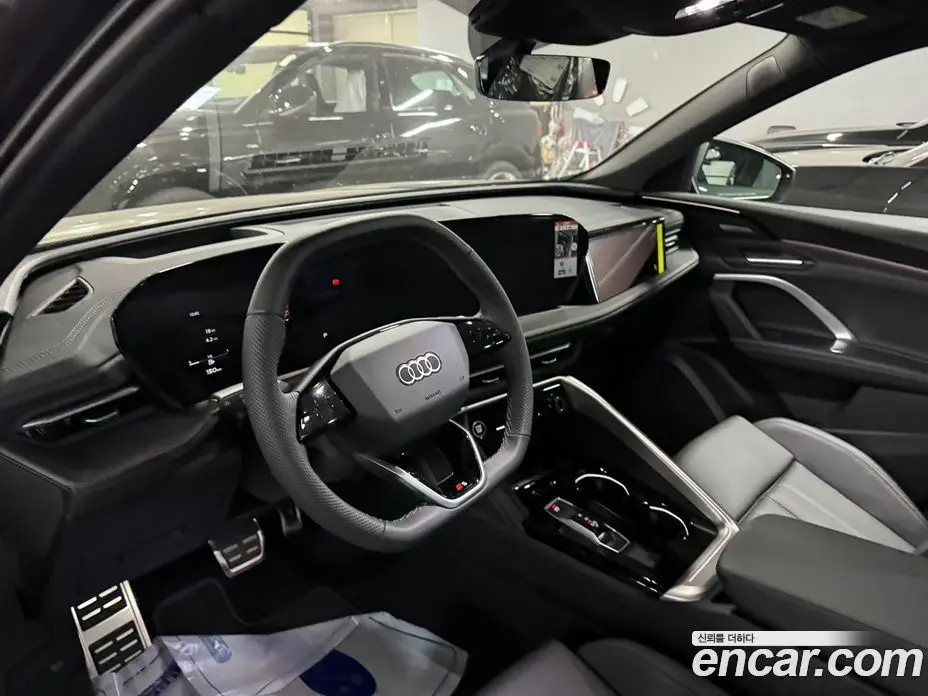 Audi Q5 2025 2.0 автомат (гидро), фото 4