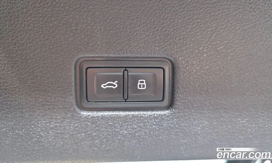 Audi Q8 2023 3.0 автомат (гидро), фото 24