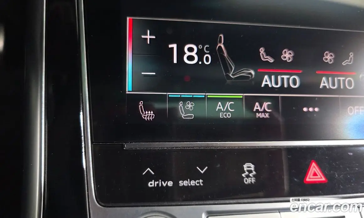 Audi Q8 2023 3.0 автомат (гидро), фото 33