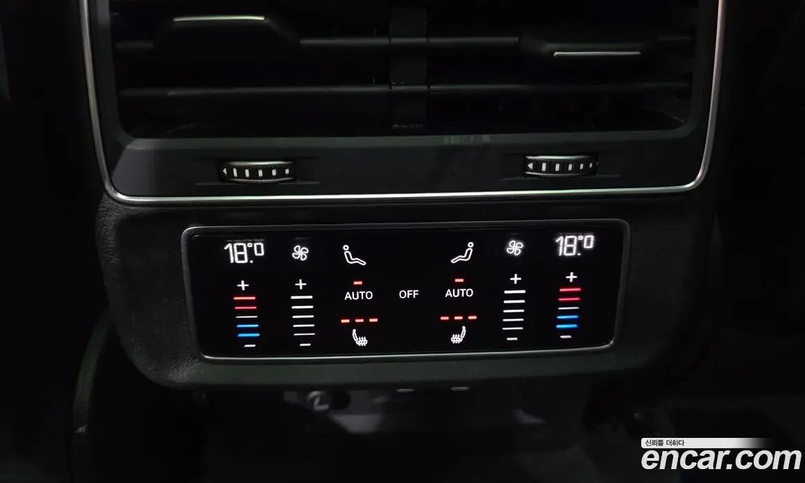 Audi Q8 2023 3.0 автомат (гидро), фото 34