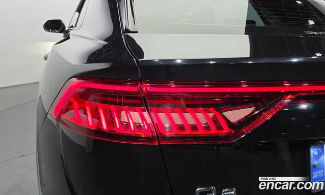 Audi Q8 2023 3.0 автомат (гидро), миниатюра 9