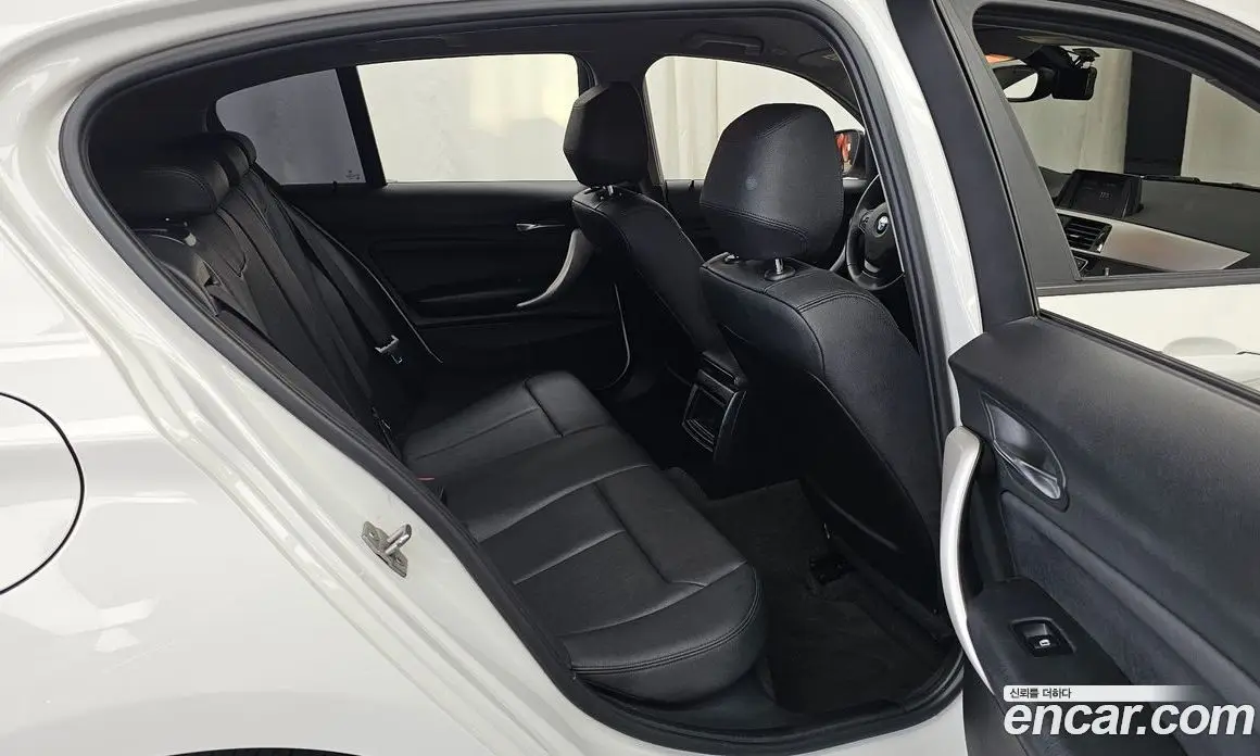 BMW 1 серия 2018 2.0 автомат (гидро), фото 12