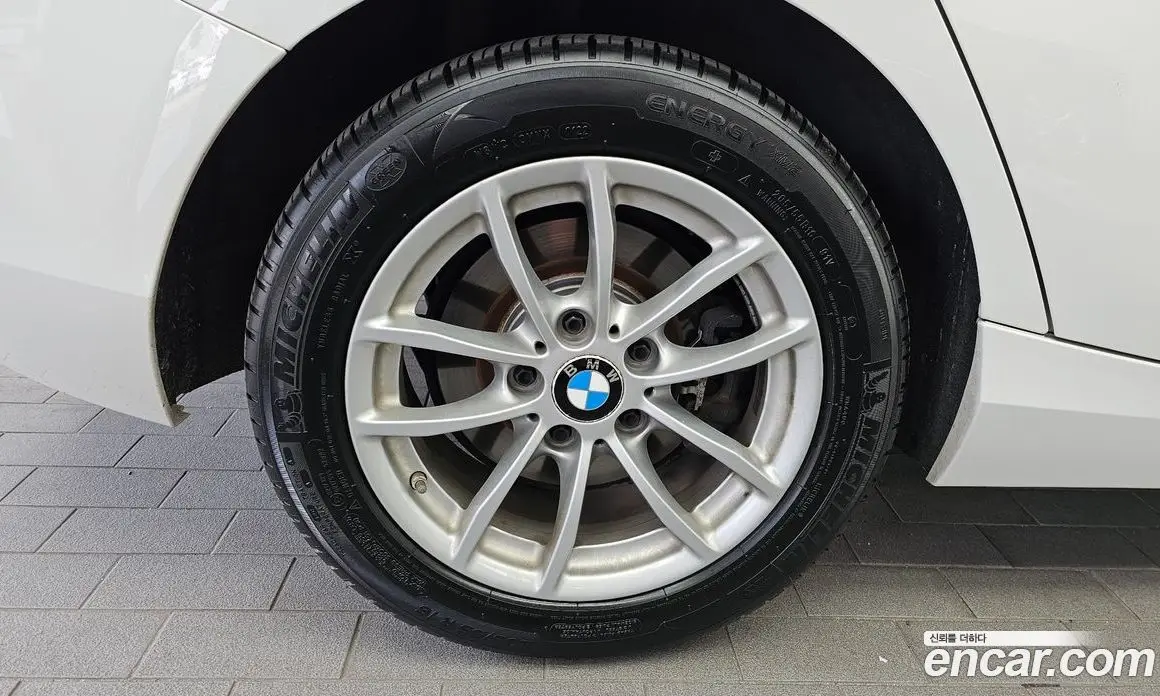 BMW 1 серия 2018 2.0 автомат (гидро), фото 5