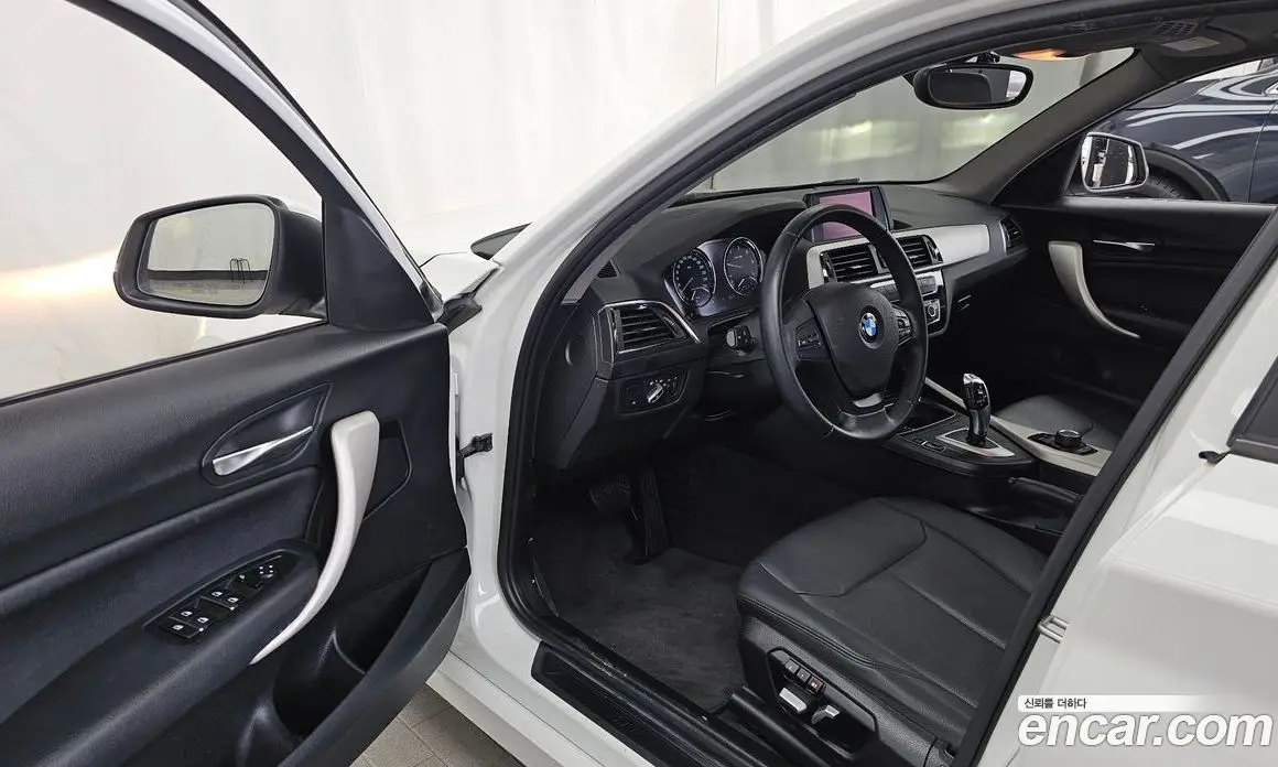 BMW 1 серия 2018 2.0 автомат (гидро), фото 10