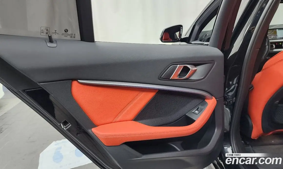 BMW 1 серия 2021 2.0 автомат (гидро), фото 15