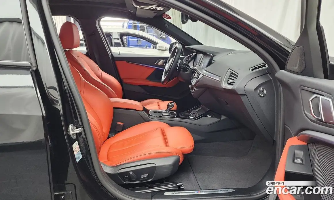 BMW 1 серия 2021 2.0 автомат (гидро), фото 17