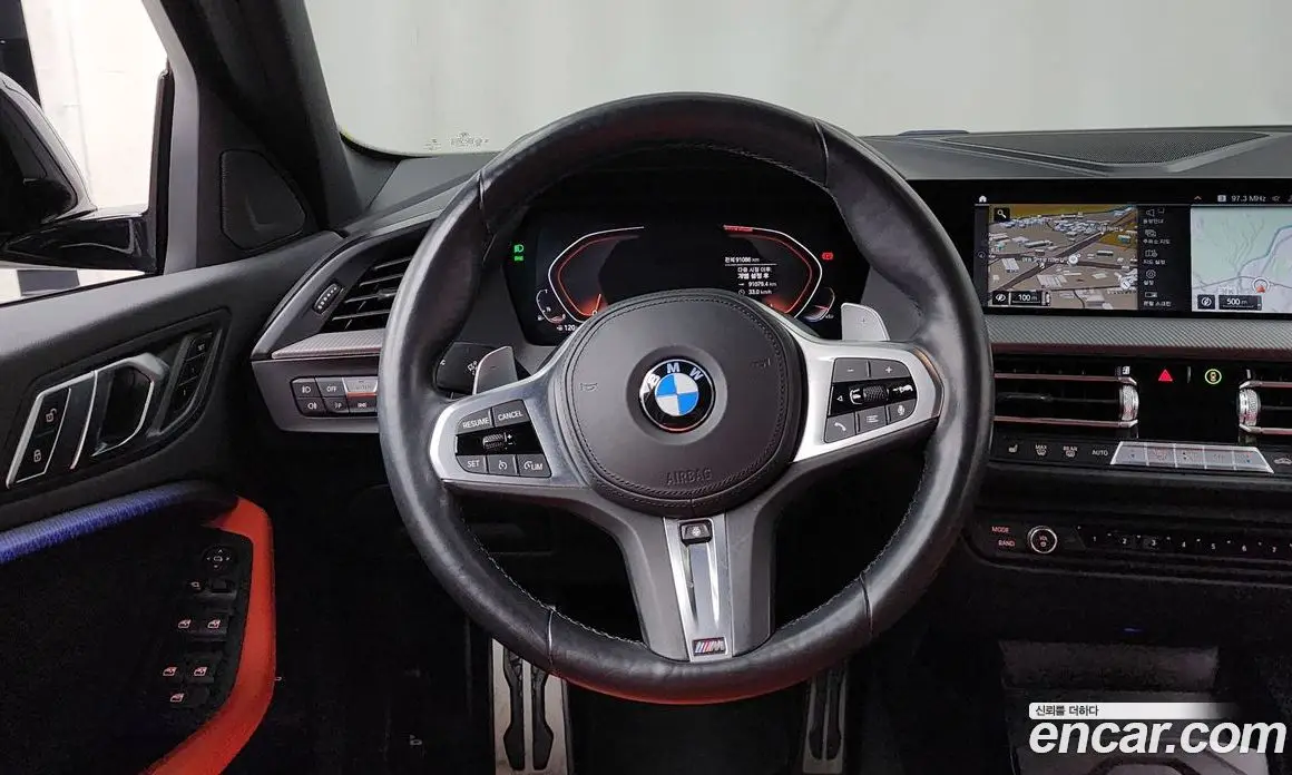 BMW 1 серия 2021 2.0 автомат (гидро), фото 19
