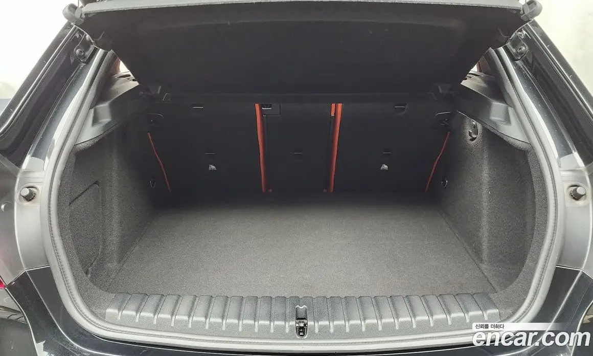 BMW 1 серия 2021 2.0 автомат (гидро), фото 26
