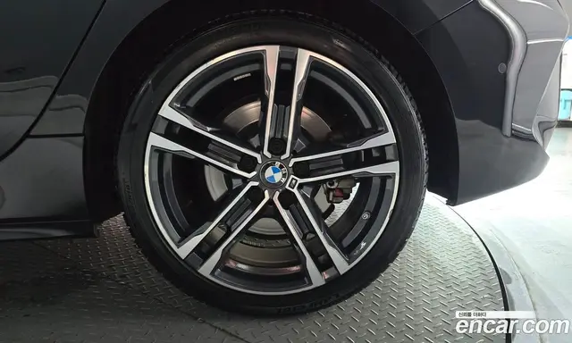 BMW 1 серия 2022 2.0 автомат (гидро), миниатюра 7