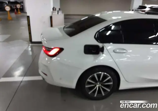 BMW 3 серия 2023 2.0 автомат (гидро), миниатюра 6